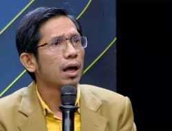 Waketum Projo Sebut Roy Suryo Memalukan UGM!