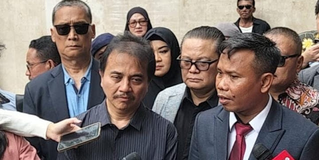 Roy Suryo: Laporan Jokowi Konyol