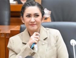 Tutup Kolom Komentar IG Usai Bela Gaji Anggota DPR, Nafa Urbach Disebut Antikritik