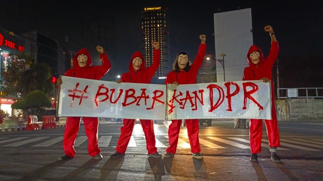 Gak Guna! Panas Isu Soal Wakil Rakyat, 2 Presiden Indonesia Pernah Berupaya Bubarkan DPR RI