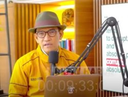 Refly Harun Gunakan Daftar Alumni UGM Tak Terverifikasi untuk Memancing Kebenaran Ijazah Jokowi?