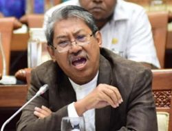 PKS Minta Presiden Prabowo Copot Menteri Bermasalah!