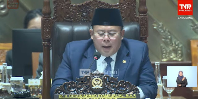 Tok! DPR Sahkan RUU Haji dan Umrah