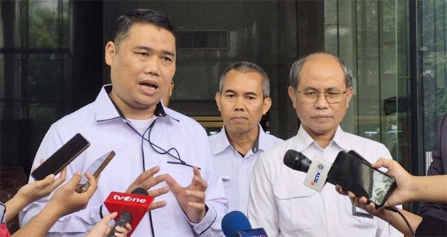 KPK Bongkar Mafia Haji! Kuota Reguler Dirampok, Haji Furoda Tembus Rp 1 Miliar?