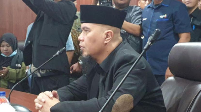 Terlibat Debat Sengit, Ahmad Dhani Nyaris Diusir gegara Interupsi Ariel-Judika di Rapat DPR