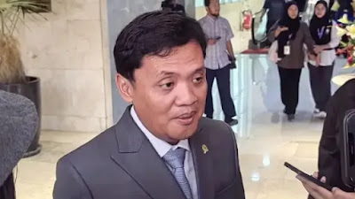 Pesan Prabowo soal Ijazah Jokowi: Hargai Pemimpin, Jangan Ribut Hal Kecil yang Gak Produktif