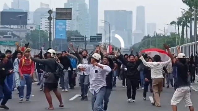 Hendak Ikut Demo di DPR, Ratusan Pelajar Asal Cirebon hingga Indramayu Dicegah Polisi