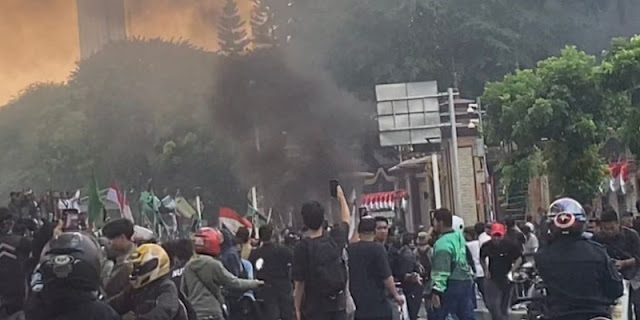 Gedung Mabes Polri Dilempari Petasan
