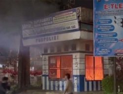 Jambi Memanas: Pos Polisi Dibakar Massa di Simpang BI