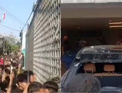 Warga Ketakutan Mobil Mewah Sahroni Dibakar Massa