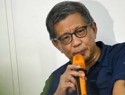 Rocky Sebut Meledaknya Amarah Publik Akumulasi dari Pemerintahan Jokowi 10 Tahun: Solusinya Cuma Satu!