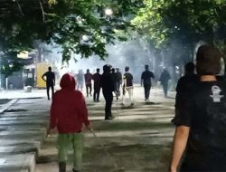 Massa Anarko Kembali Serang Mapolres Metro Bekasi Kota
