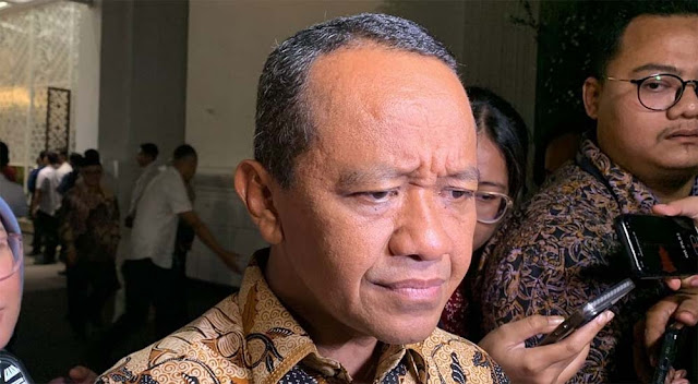 Bukan Sekadar Bubarkan DPR