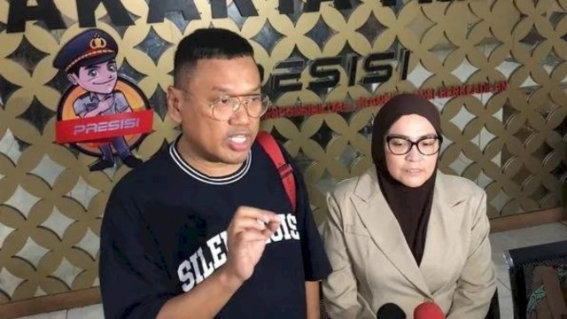 Jadi Sorotan! Di Tengah Kemalangan Rumah Dijarah, Uya Kuya Justru Lakukan Ini Pada Penjarah Rumahnya