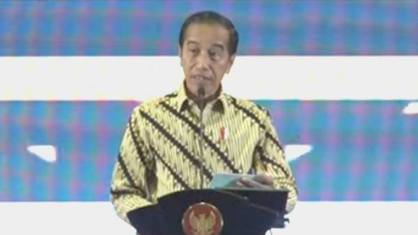 Jokowi Berpotensi Tersangkut Kasus Nadiem Jika Terbukti Beri Perintah yang Langgar Hukum