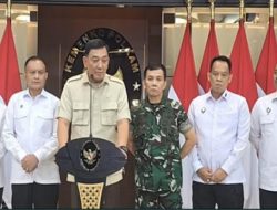 Gelar Rapat Perdana, Ini Arahan Menkopolkam Ad Interim Sjafrie Sjamsoeddin