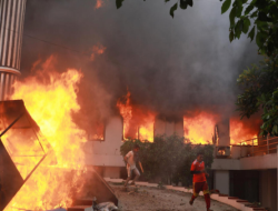 Mirip di Indonesia Demo Berdarah di Nepal Dipicu Pejabat Flexing, Massa Bakar Gedung Parlemen dan Rumah Pejabat