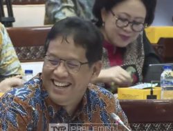 Menkeu Purbaya Klaim Kesejahteraan Rakyat Naik di Era Prabowo, Ferdinand: Aku yang Gila atau Dia yang Agak Laen?