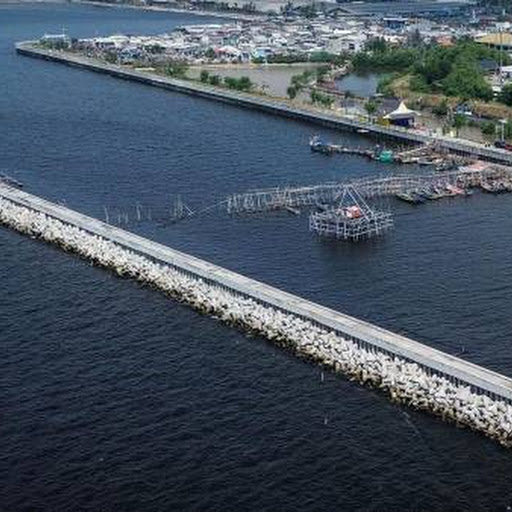 KKP Klaim Pagar Beton Laut Cilincing Miliki Izin Lengkap: Proyek Reklamasi!