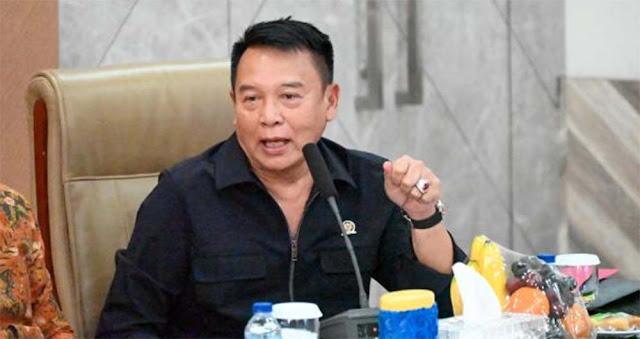 2 WN Australia Didakwa Pasok Senjata ke OPM, TB Hasanuddin Minta KBRI Canberra Bergerak