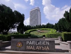 Pejabat Malaysia dari Anggota Parlemen hingga Menteri Ramai-ramai Dapat Email Ancaman