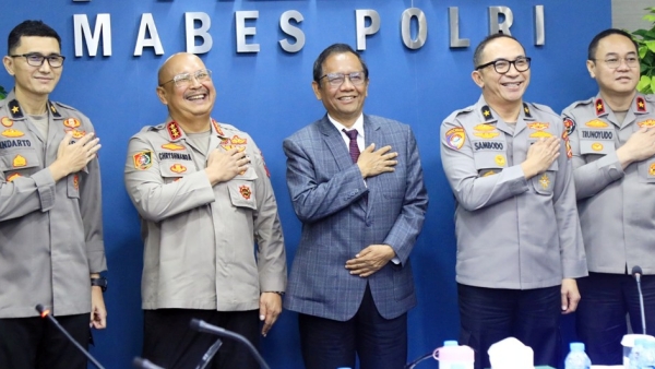 Santer Isu Menko Polkam dan Menpora Dilantik Besok, Mahfud MD Masuk Kabinet Prabowo?