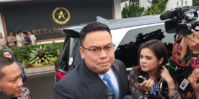 Istana Tanggapi Rangkap Tiga Jabatan Angga Raka Prabowo