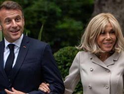Macron Siap Buktikan Istrinya adalah Wanita