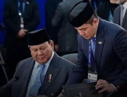 Seskab Rasa Wapres, Teddy Kawal Komunikasi Pemerintahan Prabowo Yang Tak Dikuasai Gibran