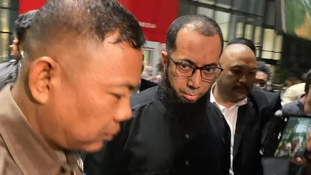 Peras Khalid Basalamah, Oknum Kemenag Minta 2.400-7.000 USD Per Orang untuk Haji Khusus Tanpa Antre