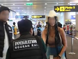 Heboh! Bule Cantik Asal AS Dideportasi Gegara Buka Kelas Seksual di Bali