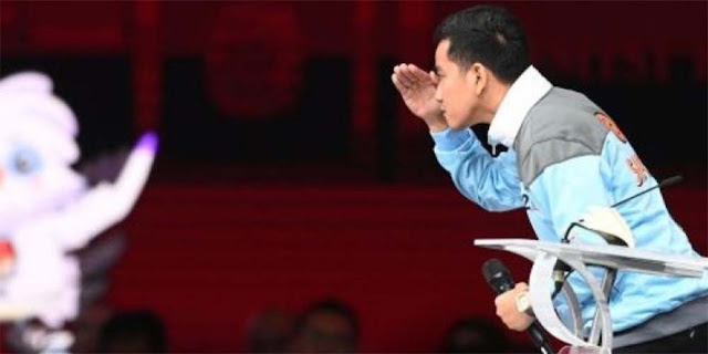 Publik Tersadar Pendidikan Gibran Amburadul