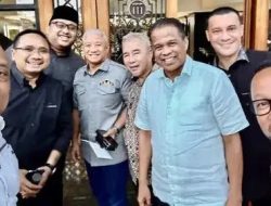 Beredar Foto Pertemuan Yaqut, Fuad Maktour dan Pelaku Bisnis Haji Umroh, Terkait Apa ?