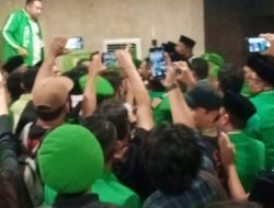 Baru Saja Dibuka Mardiono, Kader PPP Baku Hantam di Arena Muktamar X
