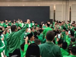 Panas Muktamar PPP, Dua Kubu Berbalas Teriakan Berlanjut Perkelahian dan Lempar Kursi