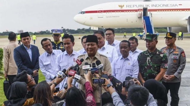Baru Mendarat, Presiden Prabowo Langsung Sidang Kepala BGN soal Keracunan MBG: Ini Masalah Besar!