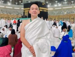 Ruben Onsu Ngaku Punya Kaki Tambahan Saat Umrah Demi Bisa Cium Hajar Aswad