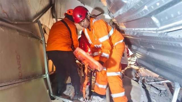 Pilu! Santri Ponpes Al Khoziny Ditemukan Tewas dalam Kondisi Sujud di Balik Reruntuhan