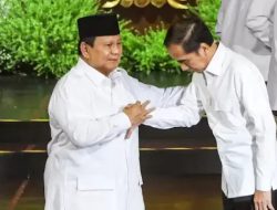 Jokowi Minta Perlindungan Prabowo atas Kasus yang Membelit Dia dan Keluarganya