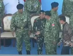 Tanda Tanya SBY Tidak Menyalami Kapolri di Perayaan HUT TNI