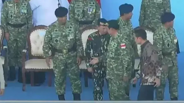 Tanda Tanya SBY Tidak Menyalami Kapolri di Perayaan HUT TNI