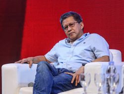 Rocky Gerung Kritik Syarat Capres-Cawapres Minimal SMA: 