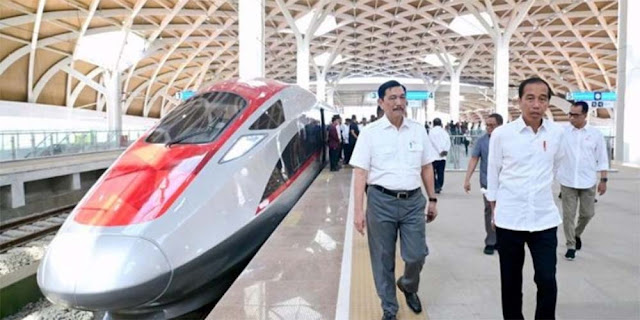 Siapa yang Harus Tanggung Jawab atas Utang Kereta Cepat Indonesia?