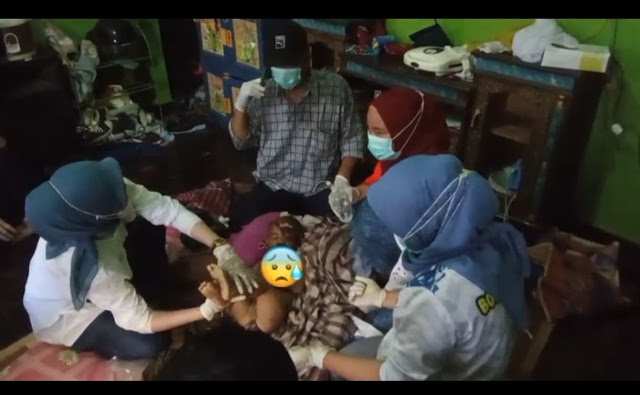Balita Tewas Tertabrak Truk saat Bermain di Depan Rumah, Ibunya Histeris Jerit-jerit