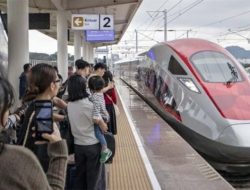Kereta Cepat Whoosh Jadi Bom Waktu? Ancaman Bahaya untuk Negara yang Diungkap Akademisi