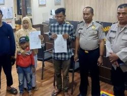 Keluarga Nekat Jalan Kaki dari Tanjung Priok ke Bandung, Ternyata Ini Penyebabnya!