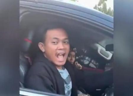Polisi Tangkap Pengemudi Pajek Pakai Pelat Palsu dan Sirene Tot Tot Wuk Wuk