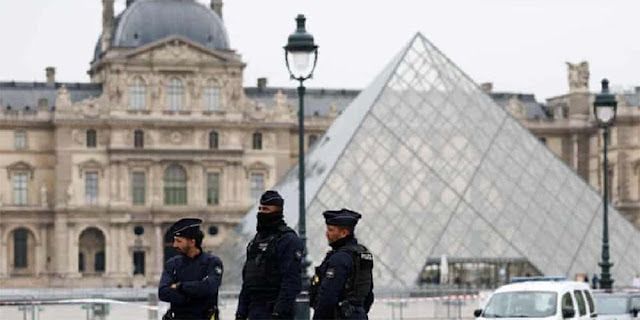 Misteri Perampokan Louvre: Mengapa Museum Terkenal Paris Ini Harus Ditutup?