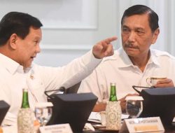 Luhut Ditegur Warganet: Jangan Coba Atur Presiden Prabowo!
