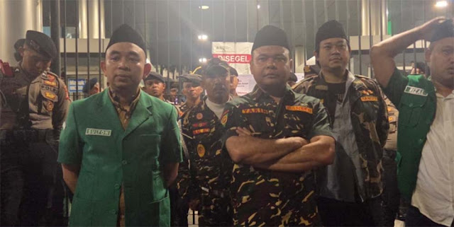 Komisaris Transjakarta Ancam Gorok Leher di TV, Desakan Pecat Menguat!